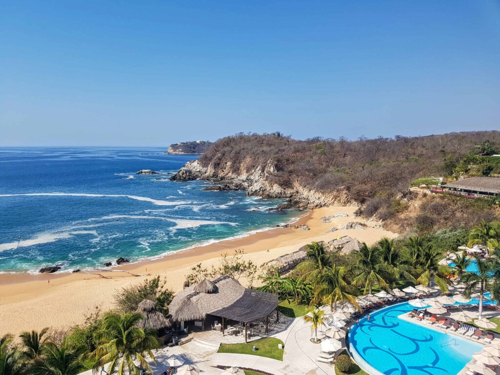 Top Huatulco All-Inclusive Resorts for Families